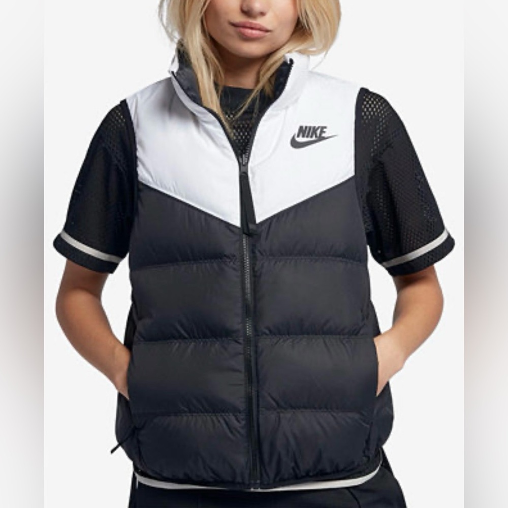 NIKE Windrunner Reversible Puffer Vest Sz S